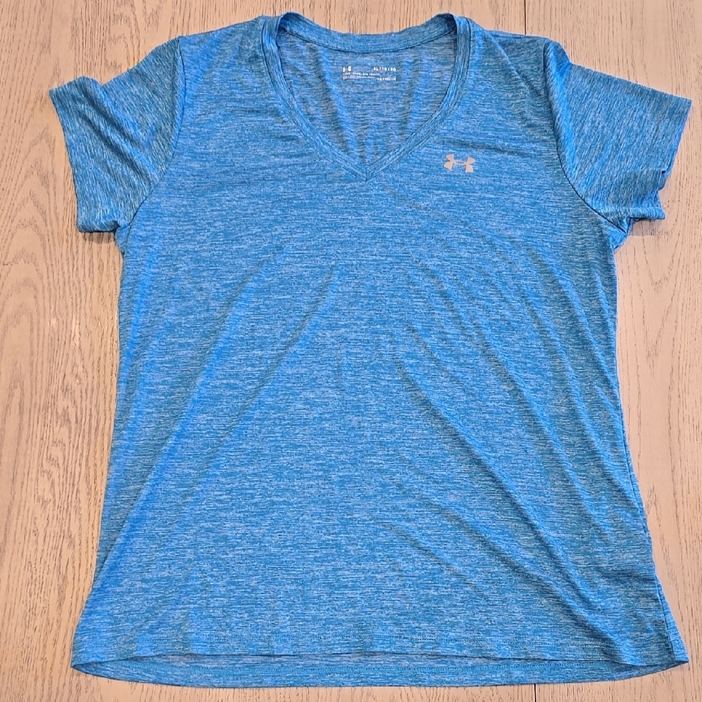 Under Armour Women's Blue V-Neck Top